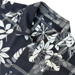 Geoffrey Beene 100% Silk Black and Cream Aloha Hawaiian Shirt